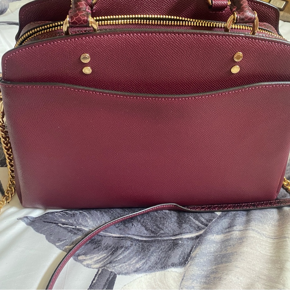 Elegant Burgundy Women's Handbag